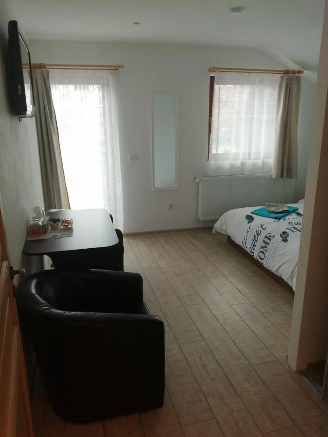 Cazare Regim Hotelier Zărneşti 外观 照片