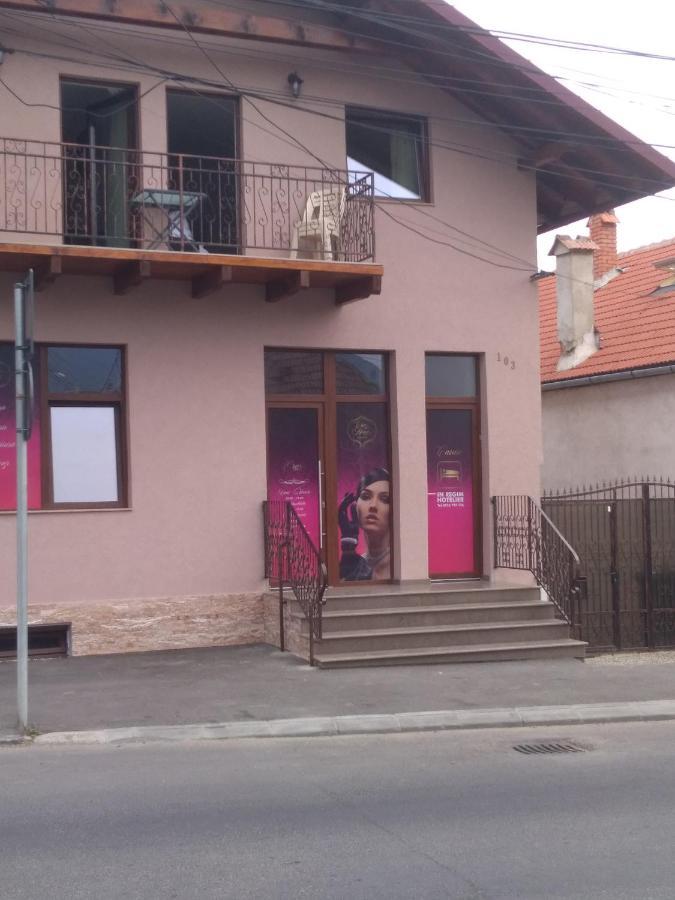 Cazare Regim Hotelier Zărneşti 外观 照片